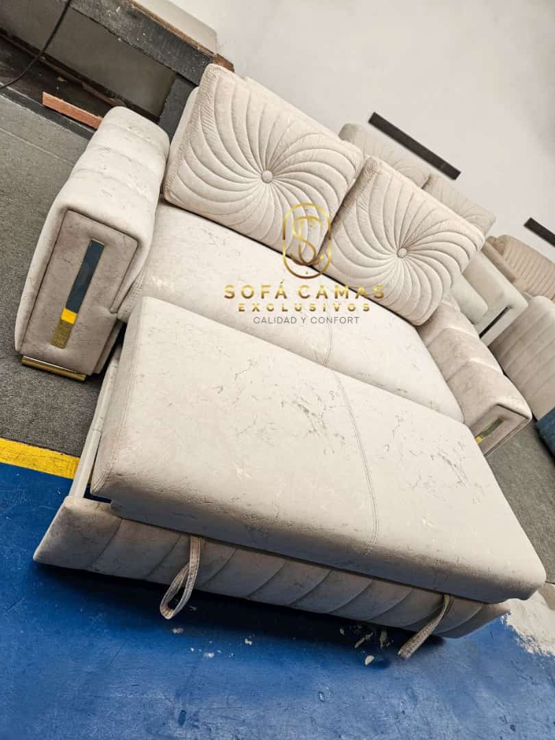 Sofá cama Oruga Con Apliques Cromados de Sofá Camas Exclusivos - foto 2